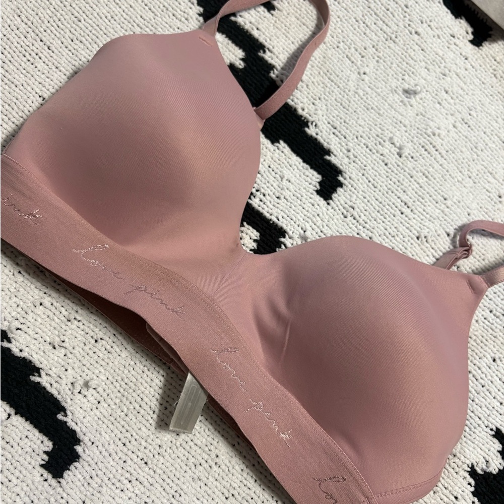 PINK Victoria's Secret Light Pink Bra